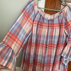 Lightweight 3/4 length blouse